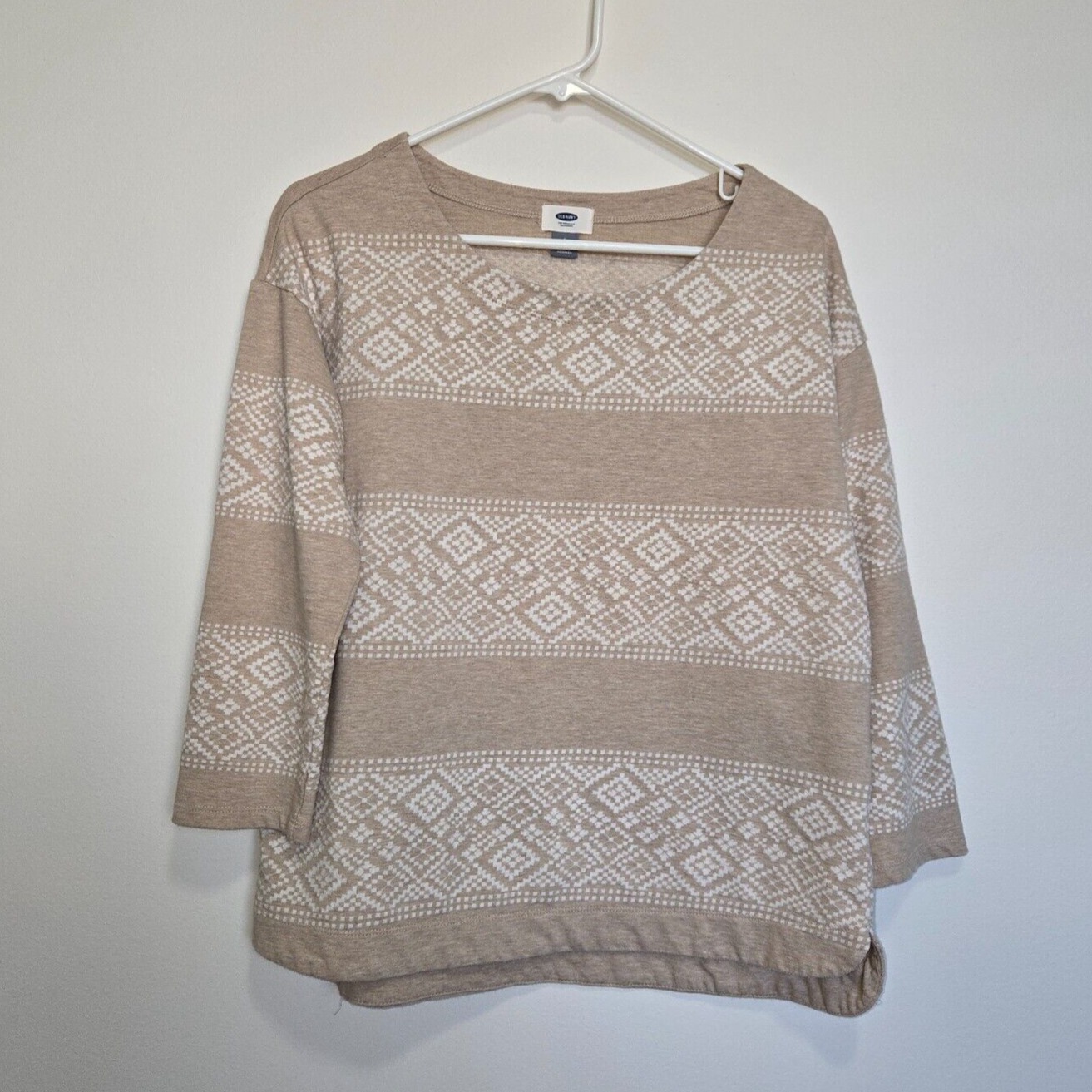 Old Navy Women's Top L Large Beige Tan 3/4 Sleeve Crewneck Aztec Casual Shirt